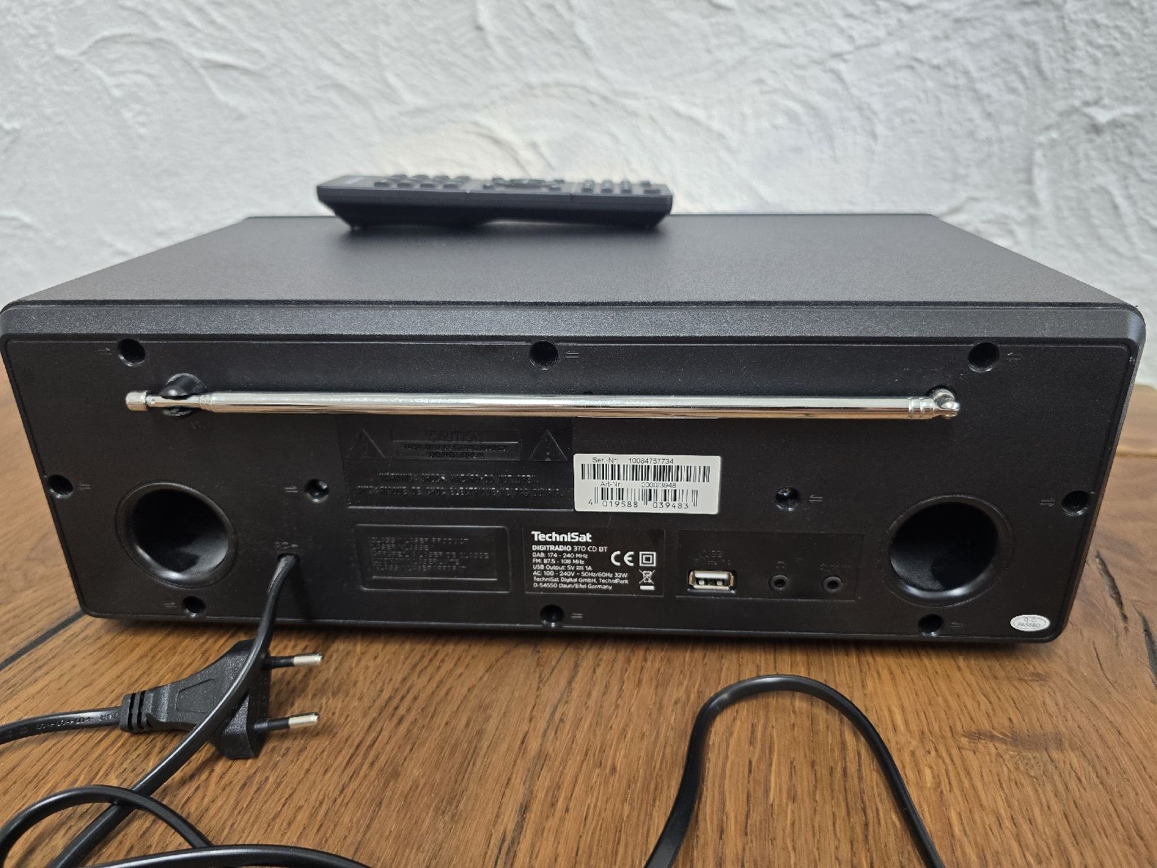 Technisat Radios: TechniSat DAB+ Radio DigitRadio 370 CD BT – Gebraucht aus Horw von FlowTrix 2