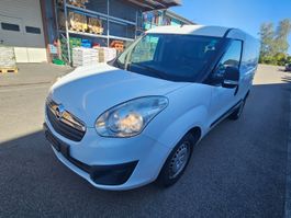 Opel Combo D 1.4i mit 122'243 km