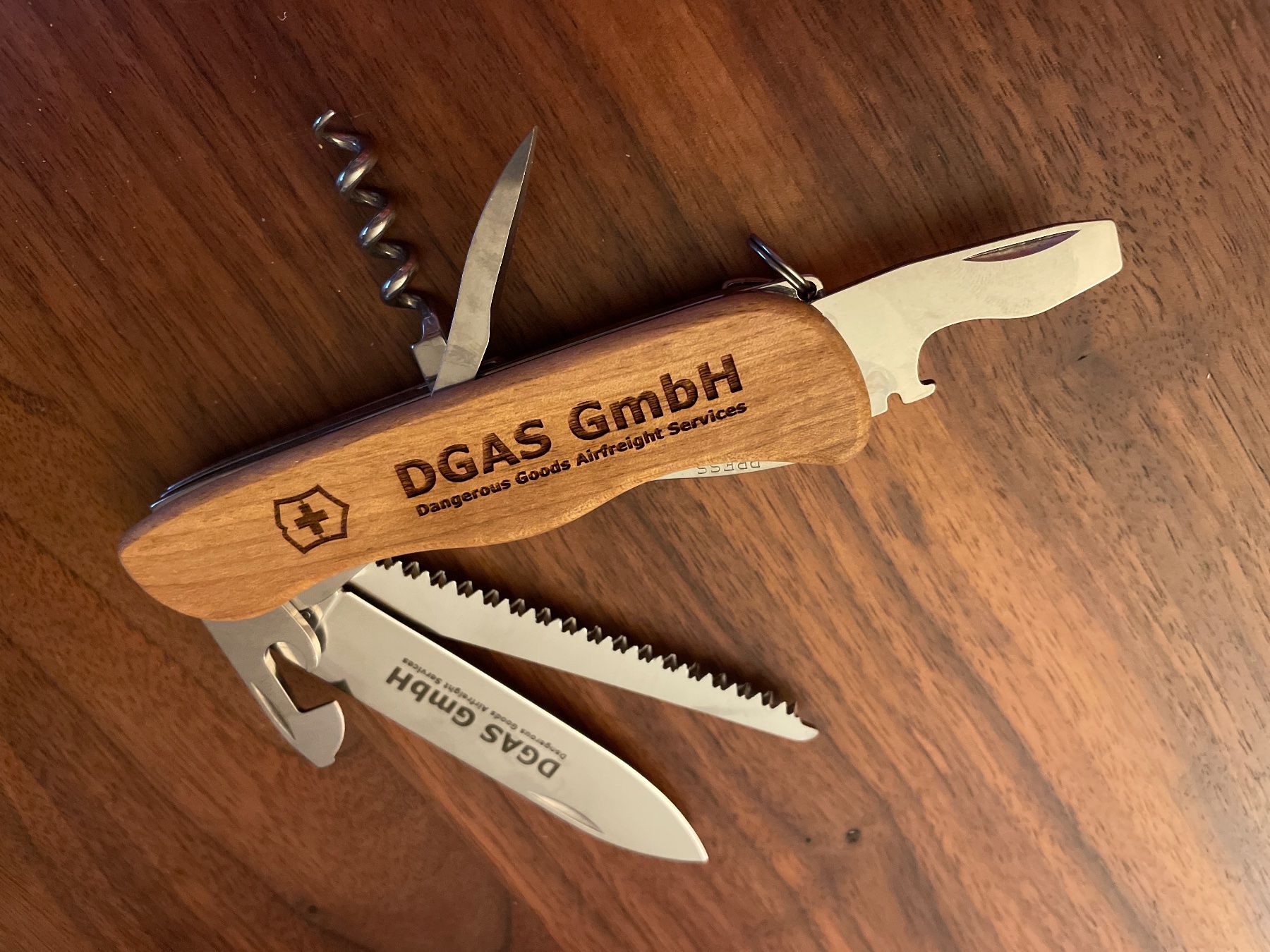 Victorinox Coltelli tascabile: Victorinox Forester Wood mit Gravur – Nuovo e nell'imballaggio originale da Zürich venduto da plumita 1