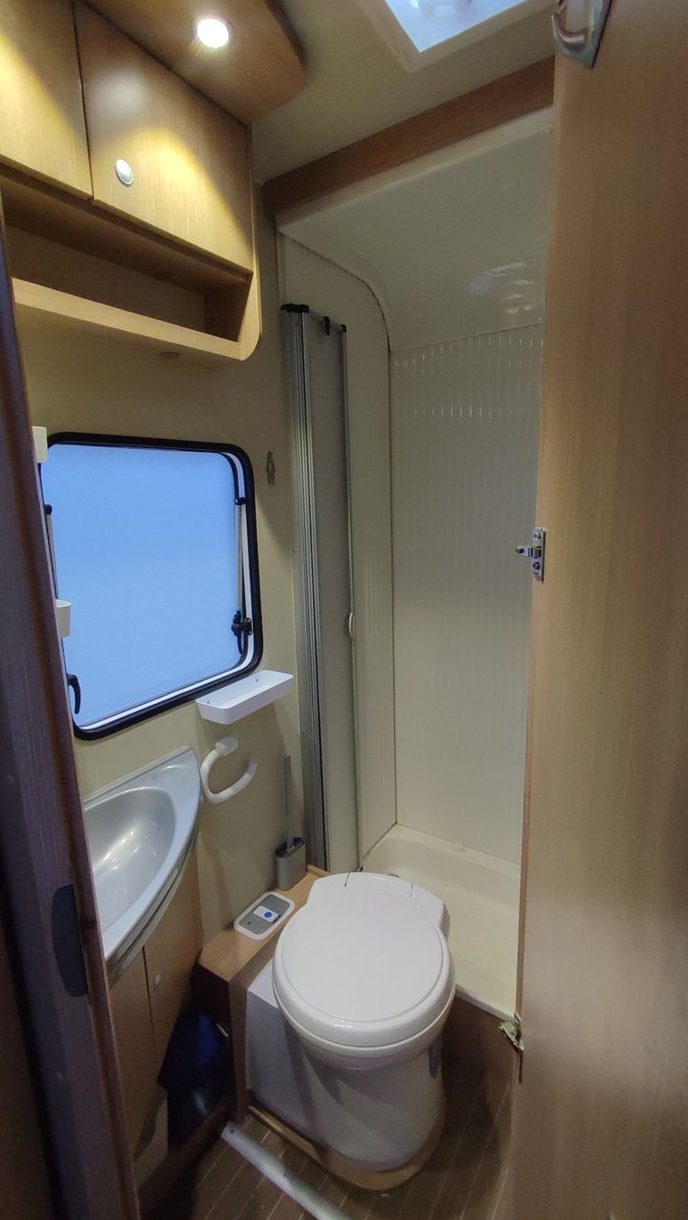 Fiat Veicoli da campeggio: Fiat Capron Camper – Usato da Reinach AG venduto da GarageDenis 8