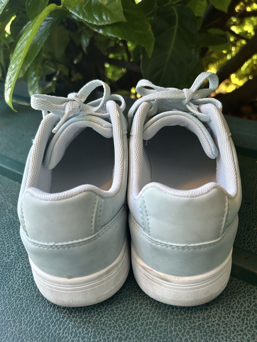 Scarpe da donna: Sneaker – Usato da Richterswil venduto da solisoli5 3