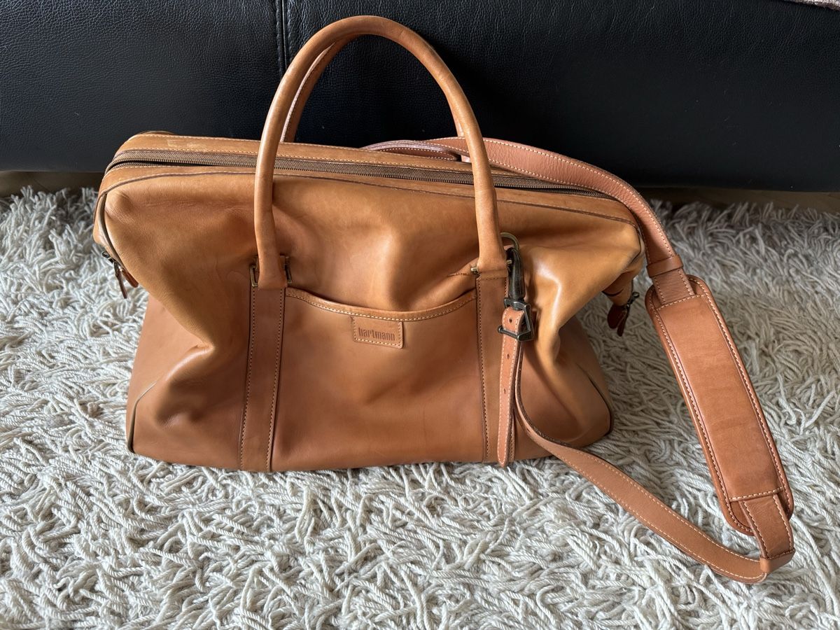 The Bridge Borse: Hartmann Leder Duffle, Bowling Bag, weekender, Duffel – Usato da St. Gallen venduto da Lapinasse