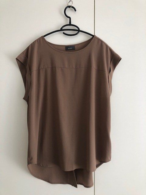 C&A Camicette: Bluse, ärmellos, taupe, Jessica, 42 – Usato da Hünenberg See venduto da dustein