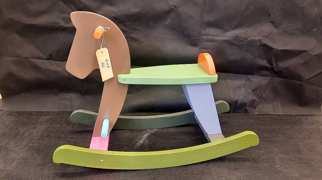 Spielzeuge: Petit cheval à bascule  – Gebraucht aus Yverdon-les-Bains von joe_m2gk