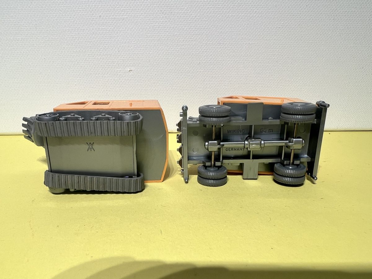 Wiking Modellini d'auto: Wiking 2x Löffelbagger 1/87 – Usato da Weinfelden venduto da Kammerflimmern 2