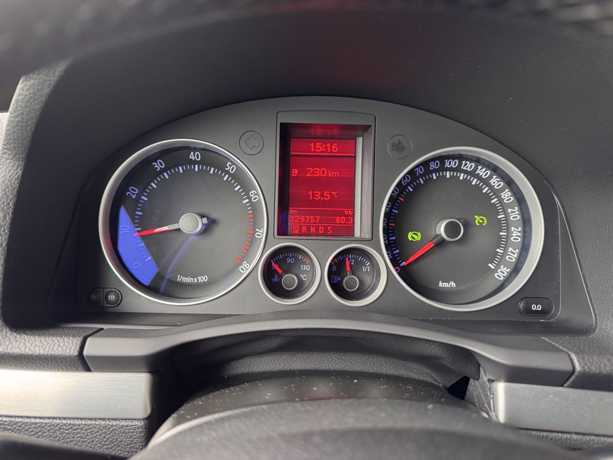 VW Automobili: VW Golf 5 GTI Automat DSG – Usato da Mettmenstetten venduto da John_8 5