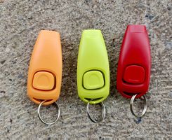 Clicker mit Pfeife fürs Hunde Training