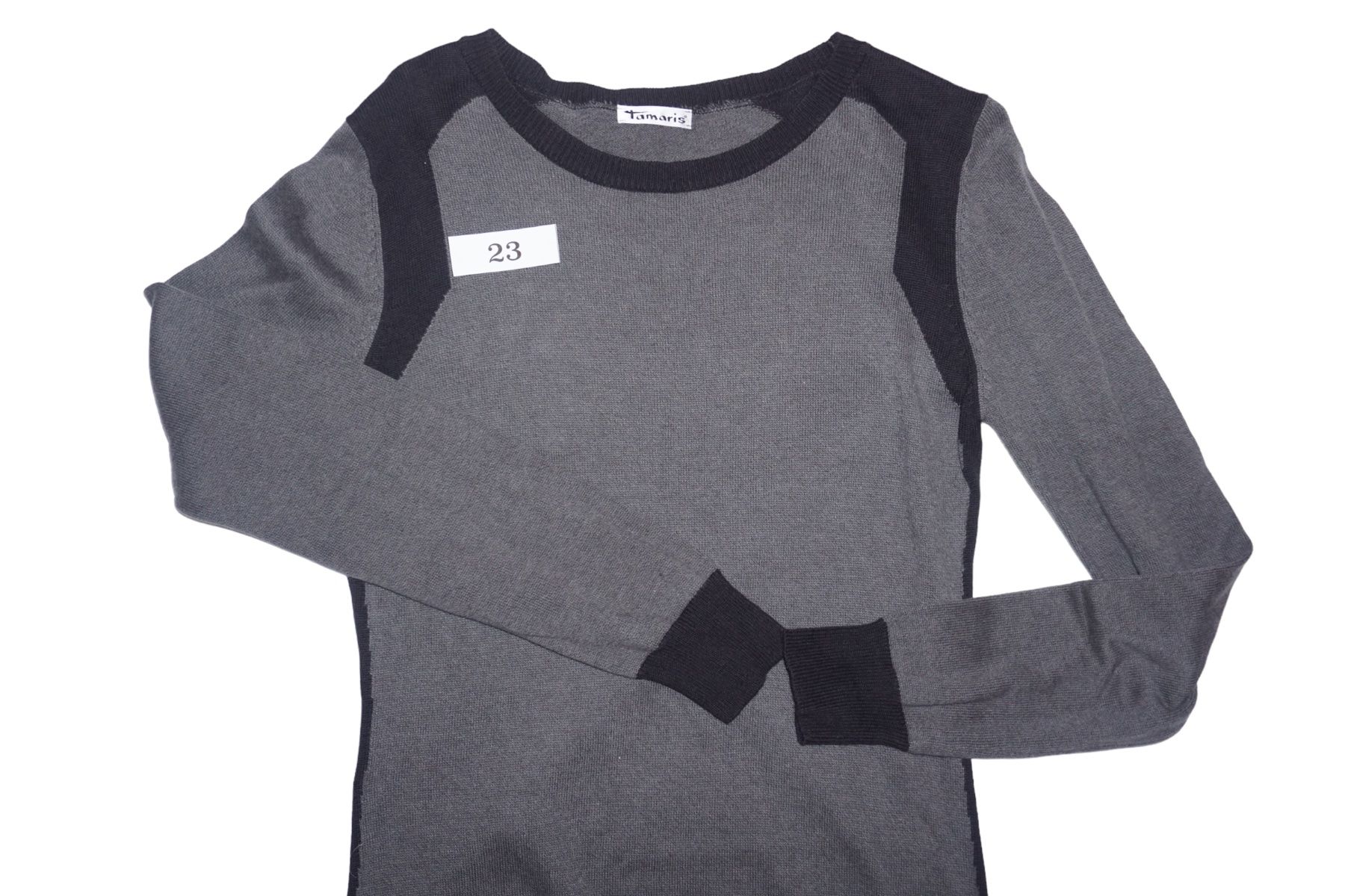 Vestiti: Longpullover/Kleid grau aus 55%Baumwolle 45 %Viskose – Usato da Horw venduto da fio_9n92 1