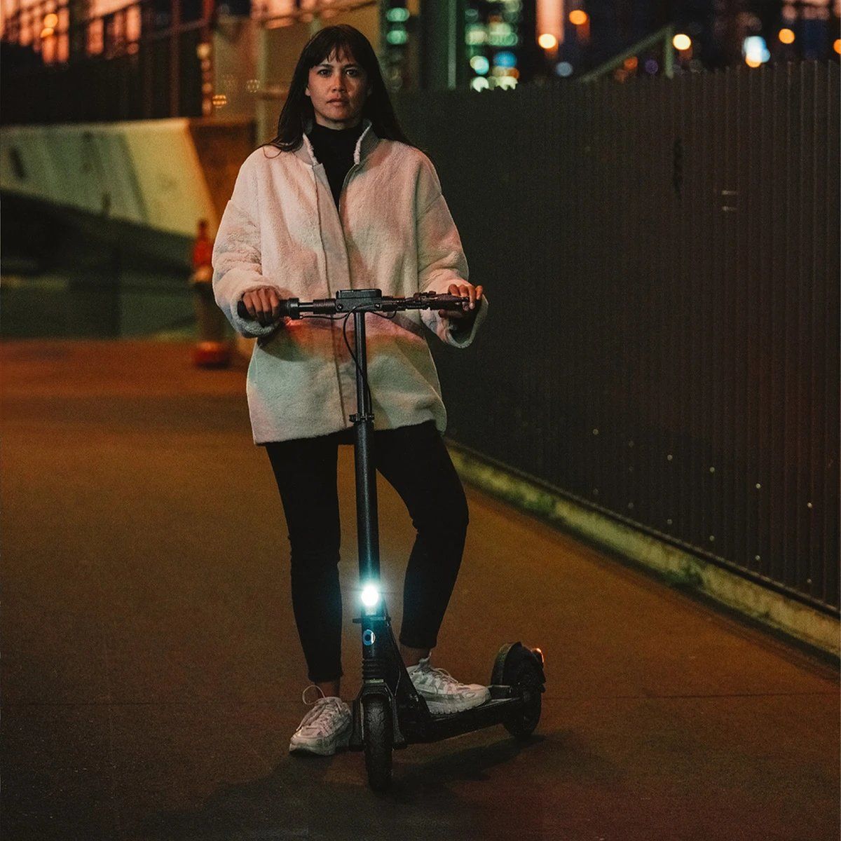 Micro Kickboard: As New MICRO electric scooter Explorer II 2 foldable 999CHF – Nuovo (secondo la descrizione) da Geneve venduto da readycat 6
