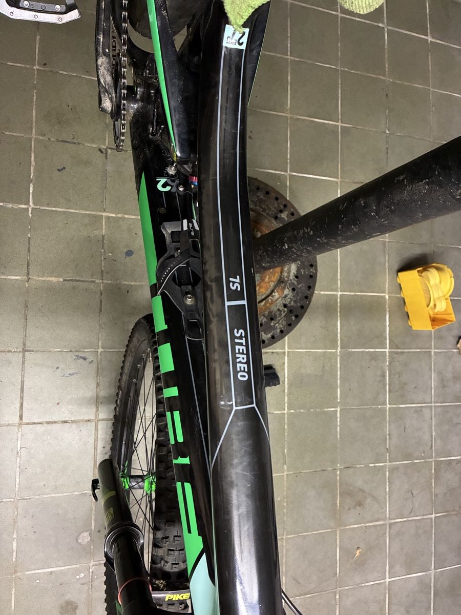 Cube Velos: Cube full carbon 27,5 misura M  – Gebraucht aus Biasca von Wolfabri 5