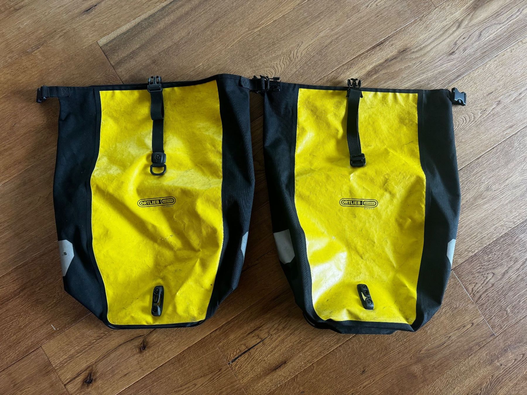 Ortlieb Pezzi di ricambio: 2x Ortlieb Classic 20L Backroller Fahrradtaschen – Usato da Stallikon venduto da FankyH 1