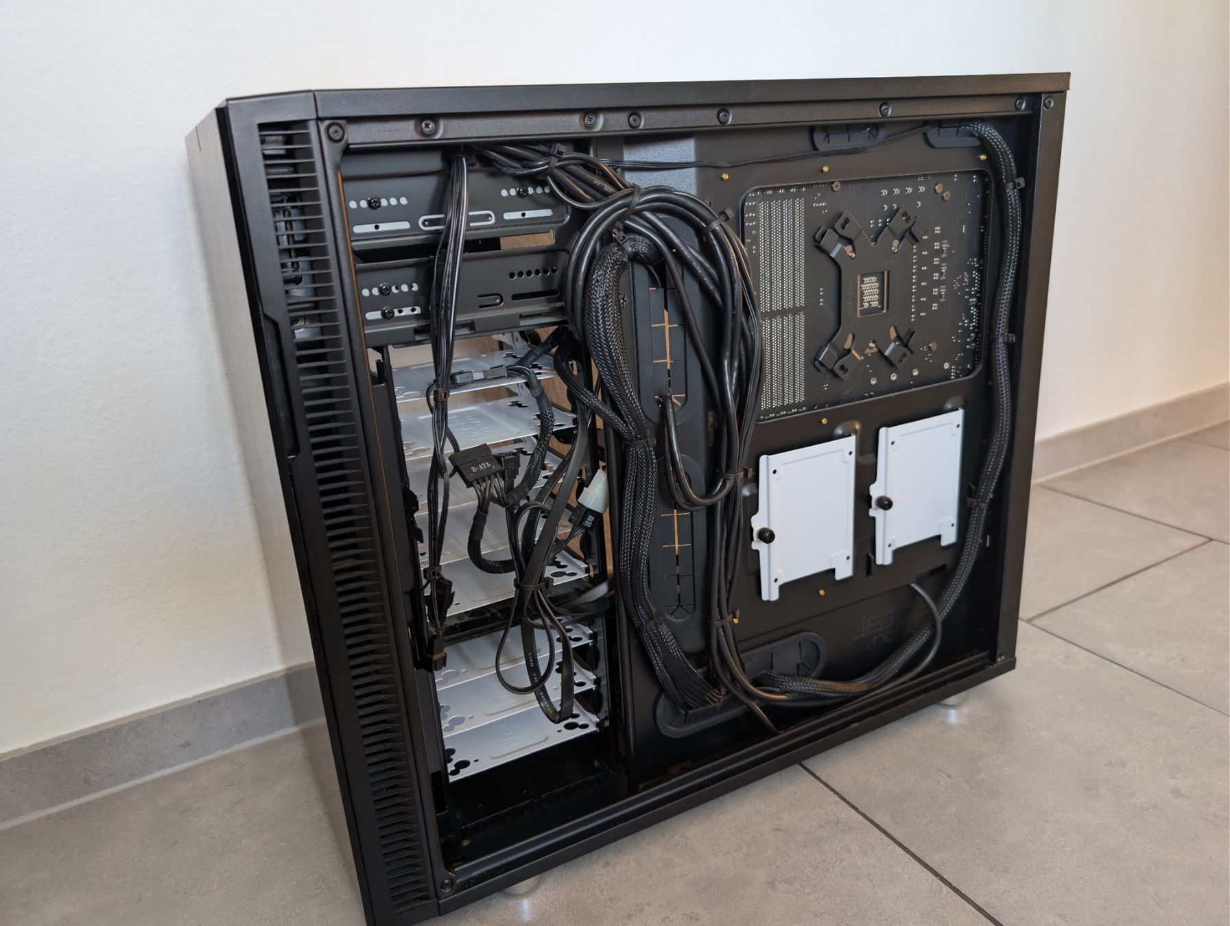 PC: Leistungsstarker Gaming- und Allround-PC – Usato da Thun venduto da Tschent 2