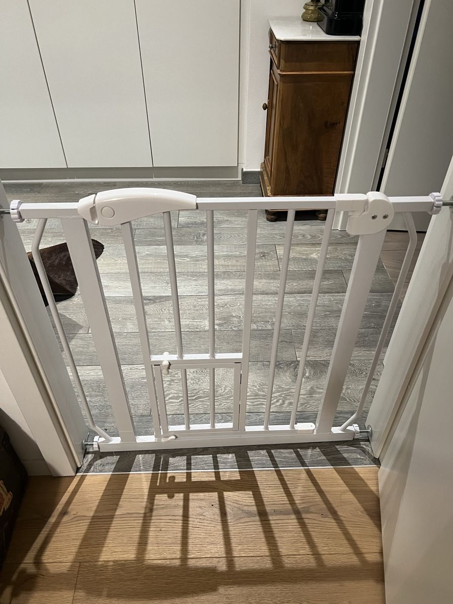 Gabbie, trasporto & Sicurezza: Barrière porte chien chat – Nuovo (secondo la descrizione) da Châtel-St-Denis venduto da gpf_6dsd 1
