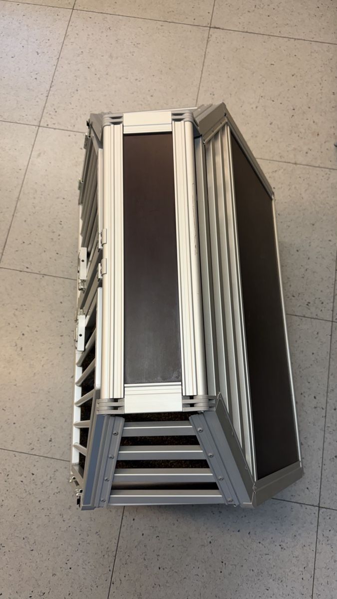Gabbie, trasporto & Sicurezza: Auto-Hundebox – Usato da Volketswil venduto da urs-77 6