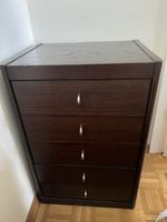 Dunkles Holz Nachtkästchen/Kommode mit 5 Schubladen