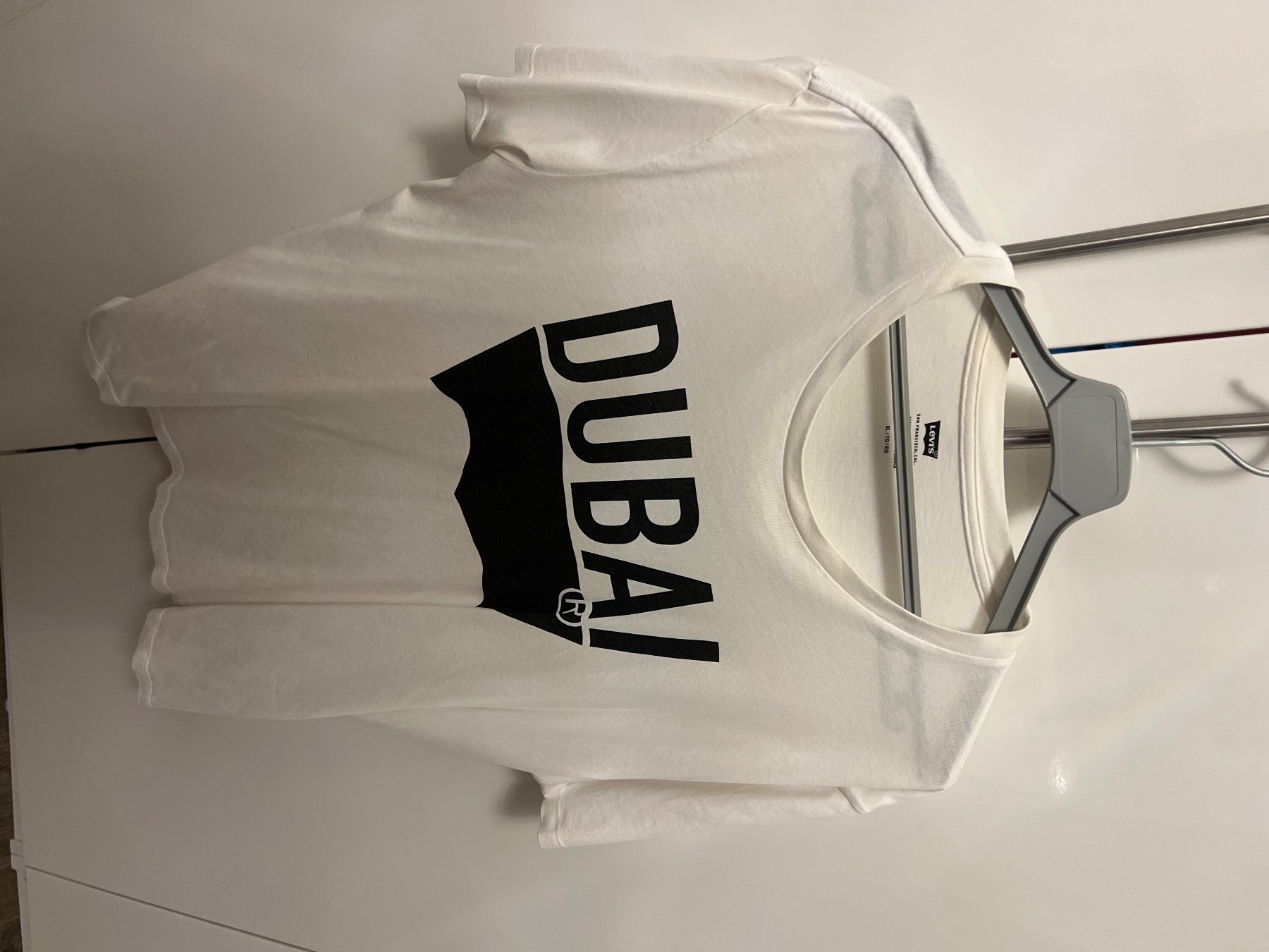 Levi's T-Shirts: Dubai T Shirt Levi's XL – Gebraucht aus Weiach von LemonJuice1995 2