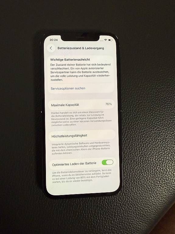 Telefoni cellulari / Smartphones: iPhone 12 schwarz 128GB  – Usato da Rebstein venduto da lave 1