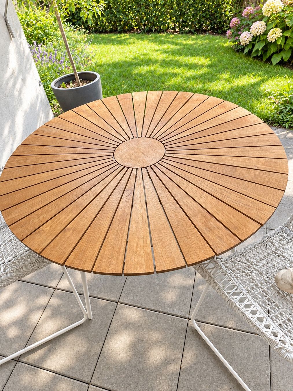 Tavoli: Gartentisch mit Teakholzplatte – Usato da Urtenen-Schönbühl venduto da nat_f29x