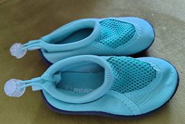 Wasserschuhe / Strandschuhe Gr 24/25