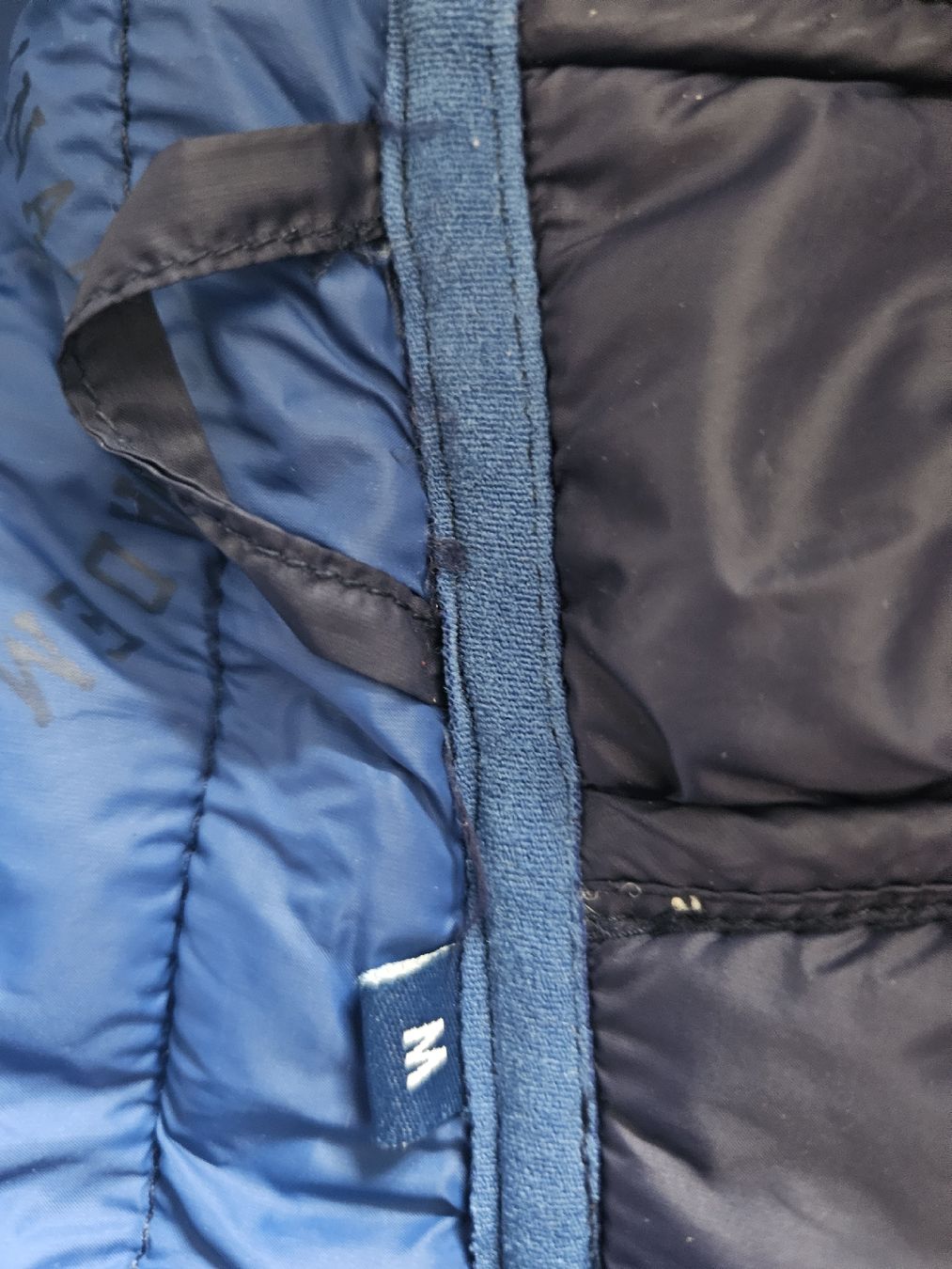 Tom Tailor Altro abbigliamento per bambino: Tom Tailor Steppweste mit Kapuze, Grösse M – Usato da Niederweningen venduto da FlowerNZL 2