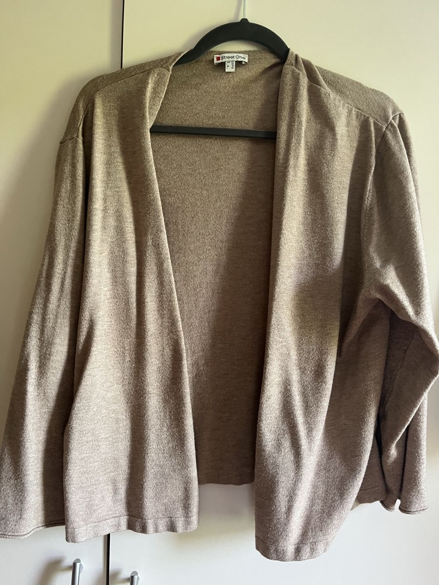 Giacche: Street one Strickjacke beige 44 – Usato da Schwendibach venduto da didu12