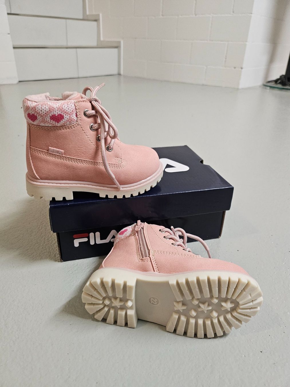 Fila Scarpe per ragazze: Winterstiefel Fila 22 – Nuovo e nell'imballaggio originale da Kefikon TG venduto da Livline 1