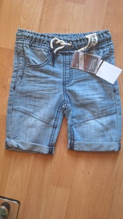 Short jeans garçon taille 116 neuf avec étiquette