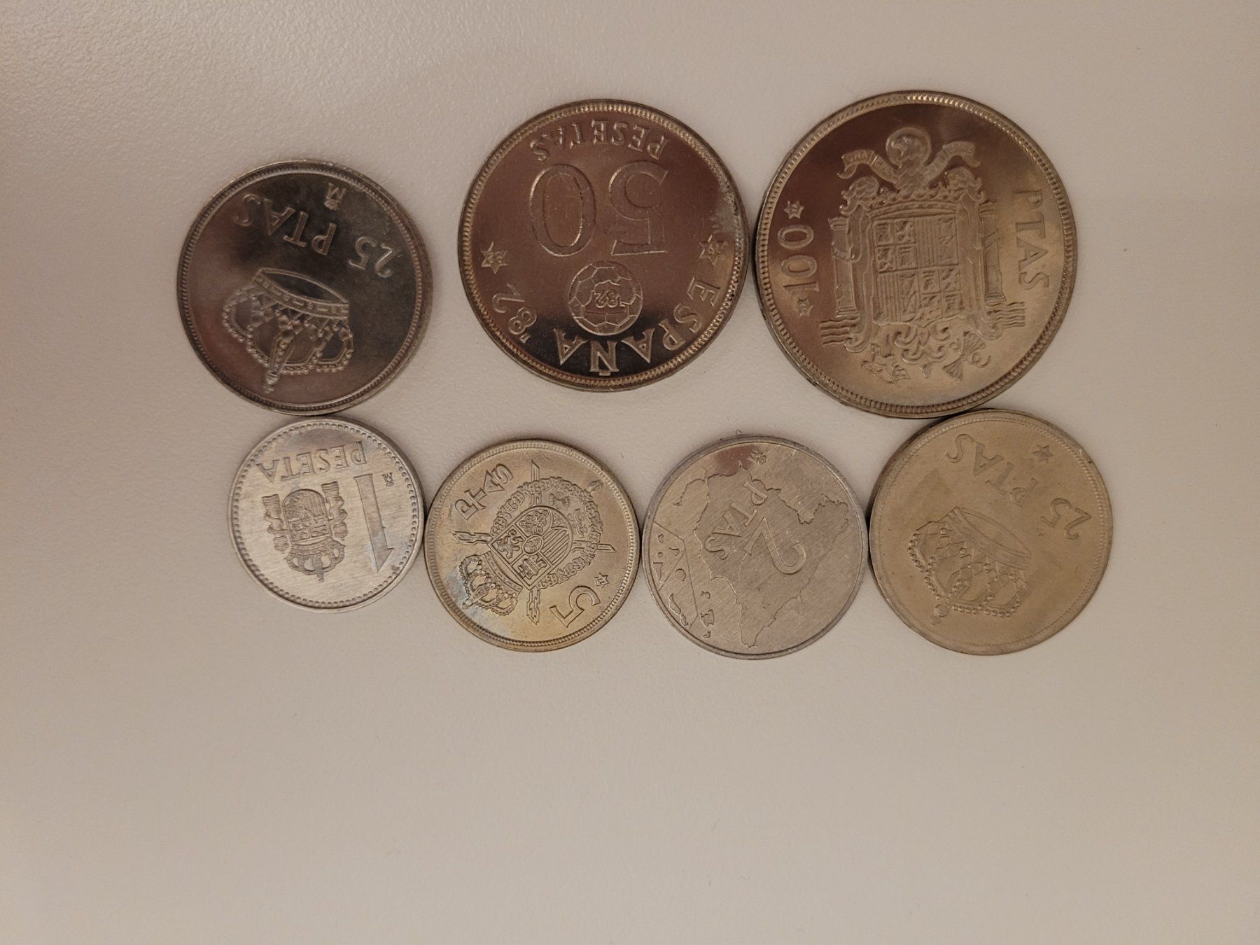 Tutti le monete: Spanien 1975-84 Serie 7 Münzen – Usato da Inwil venduto da Flower2325 1