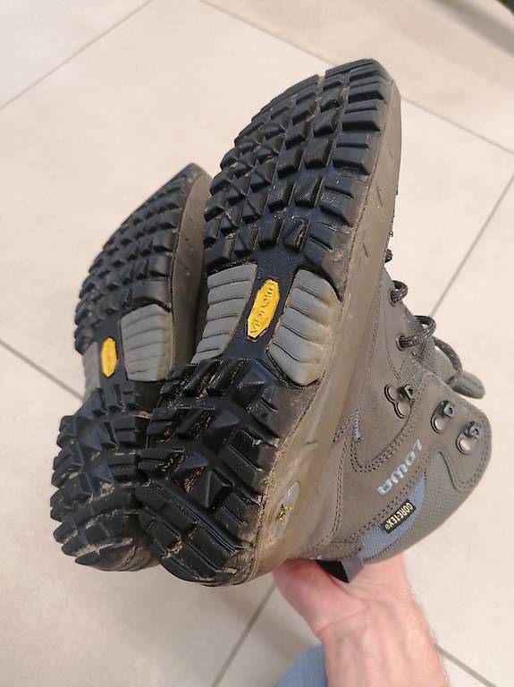 Schuhe für Jungen: Wanderschuhe Lowa – Gebraucht aus Leimiswil von daniel_27 2