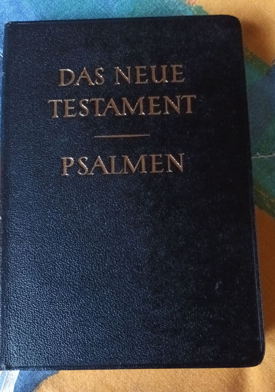 Libri: Das Neue Testament mit Psalmen - Ein Klassiker – Usato da sursee venduto da pasuro