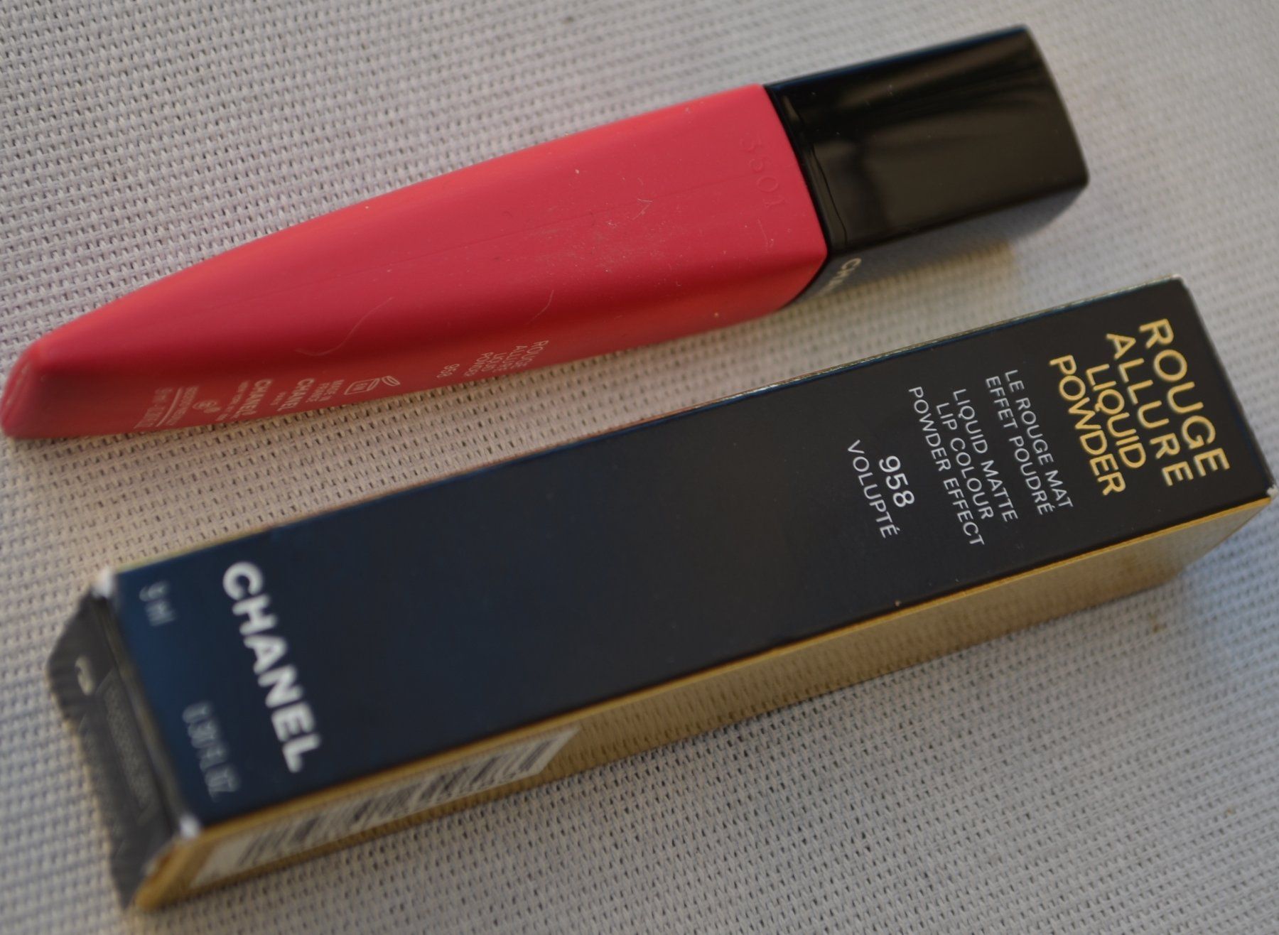 Chanel Make-up: CHANEL Rouge Allure - Liquid Powder 958 Volupté – Usato da Collonges venduto da arashee