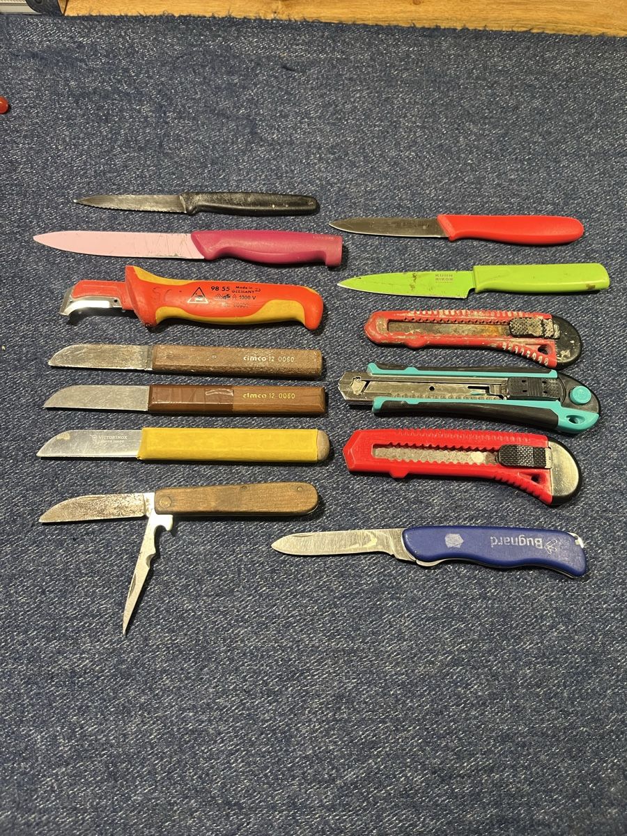 Coltelli: Messer und Cutter Konvolut gebraucht – Usato da Würenlos venduto da jam_mv8g