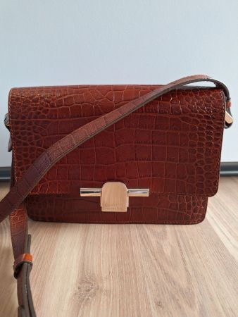 Massimo Dutti crossbody leather bag