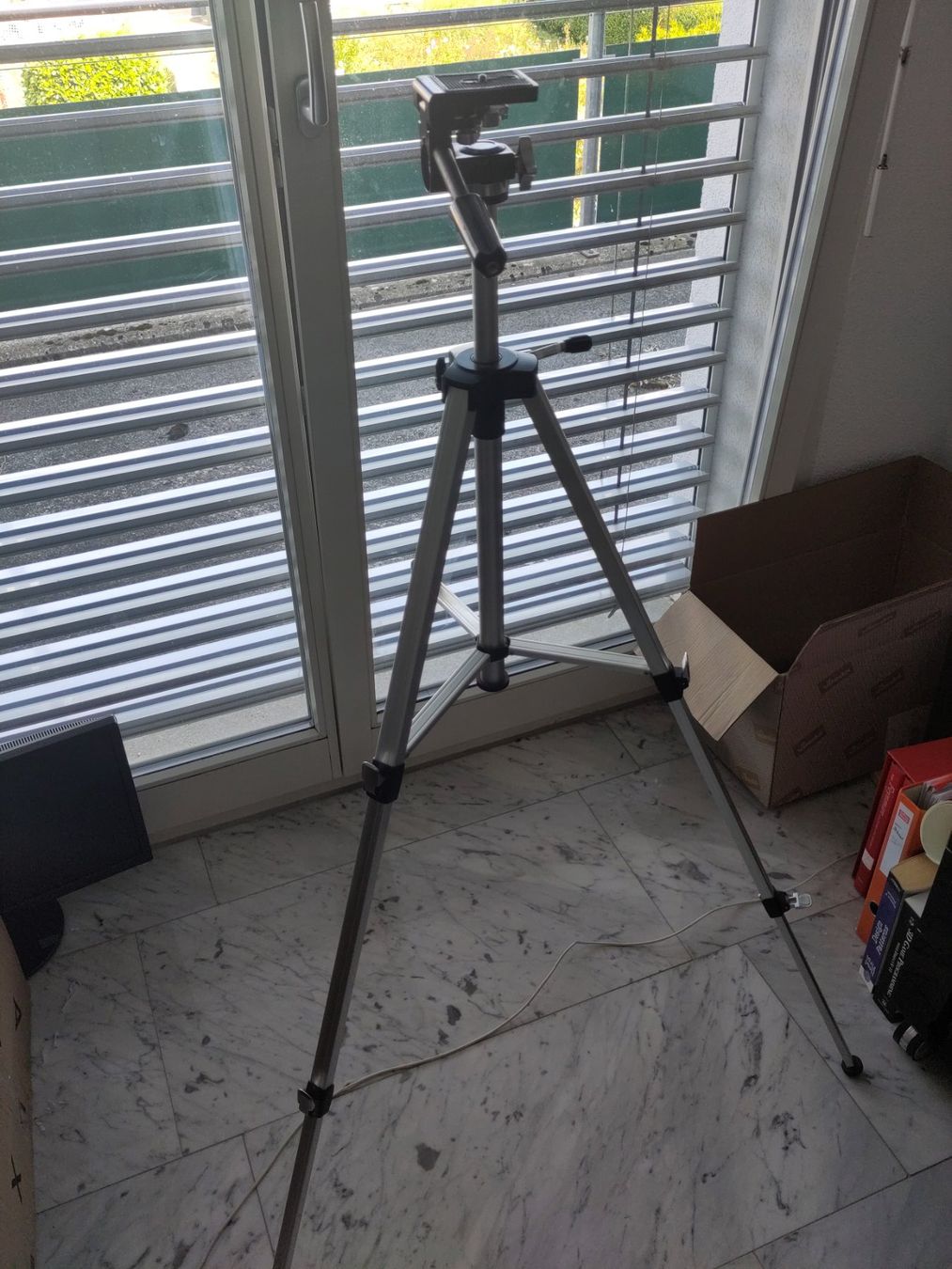 Treppiedi & Teste: Stativ Kamera Aluminium silber gebraucht – Usato da Horgen venduto da rdegroot 4