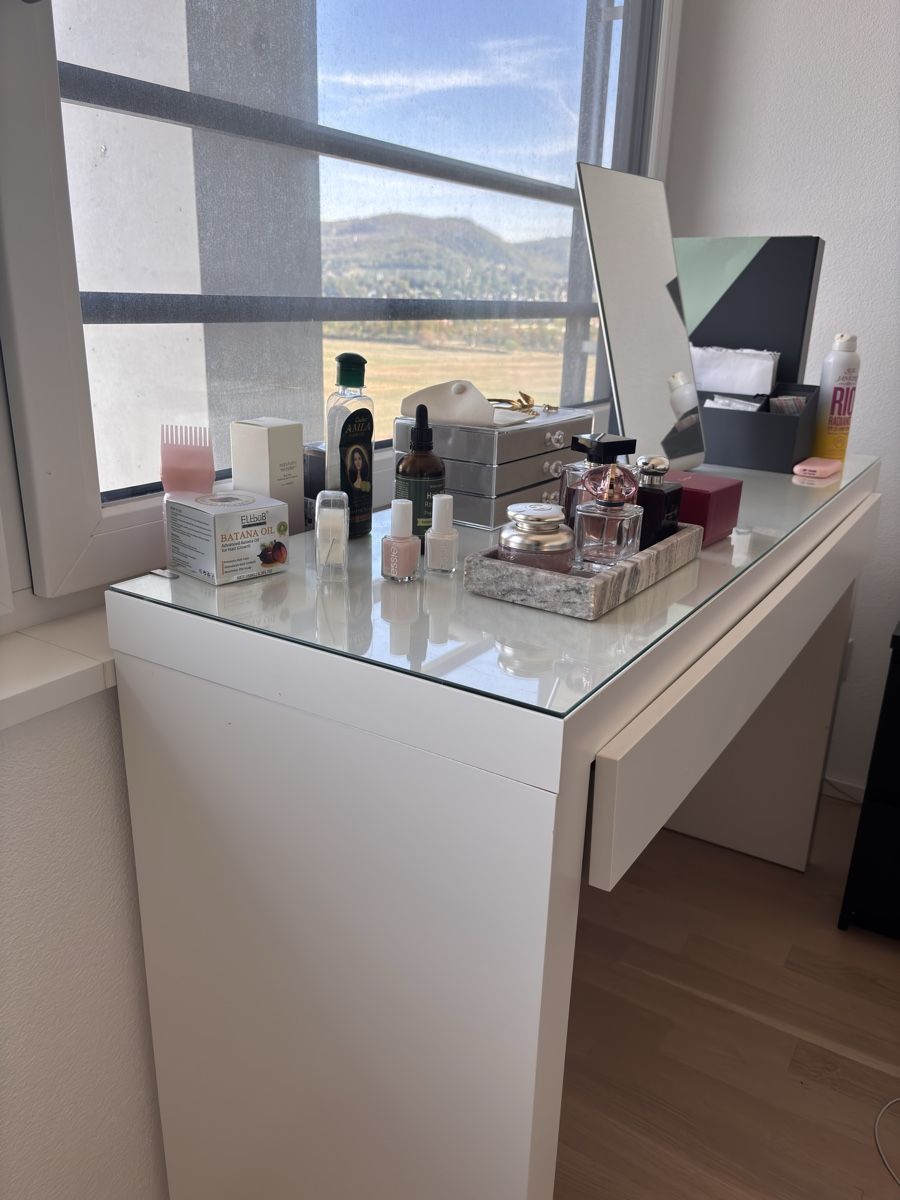 Ikea Tavoli da trucco: IKEA Schminktisch  – Nuovo (secondo la descrizione) da Aesch BL venduto da met_c8xr