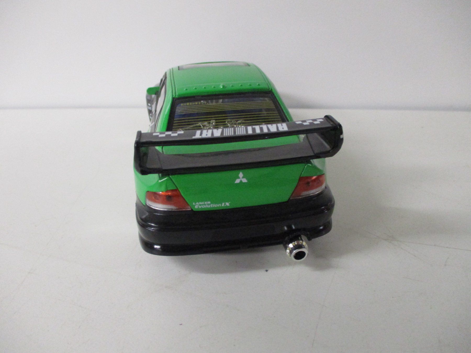 Mitsubishi Modellini d'auto: Mitsubishi Lancer Evo 9  1/24 – Nuovo (secondo la descrizione) da Rothrist venduto da blechdosen 2