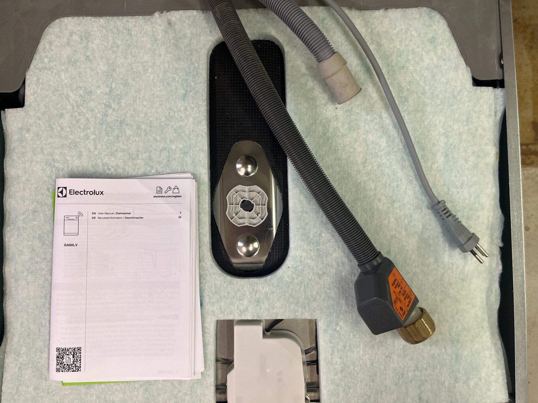 Electrolux Lavastoviglie: Geschirrspüler Electrolux GA60LV – Usato da Kirchberg SG venduto da Jester14 4