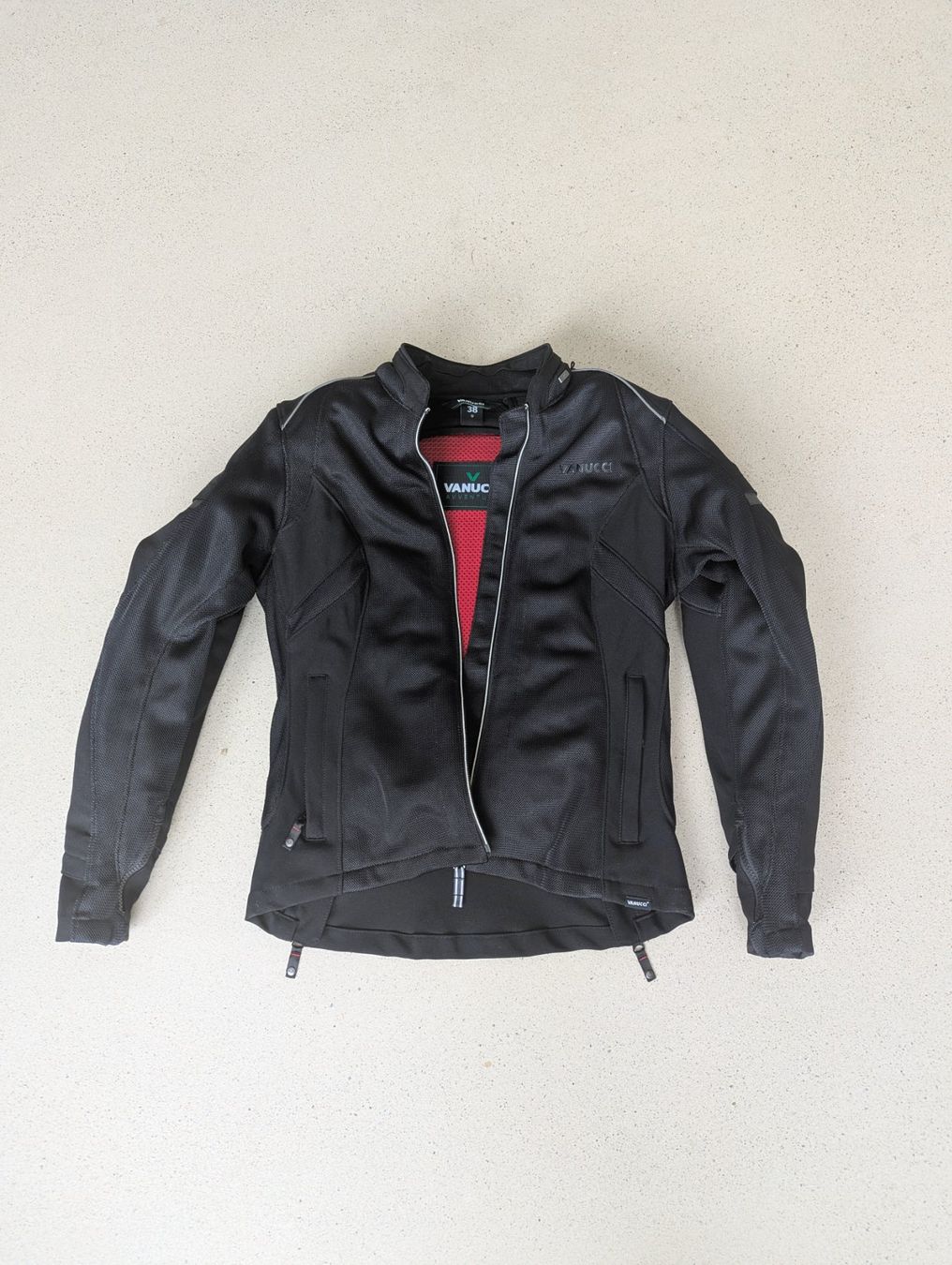 Vanucci Giacche: Vanucci Damen Jacke Textil Schwarz inkl. Rückenprotektor – Nuovo (secondo la descrizione) da Kloten venduto da feg_vf85