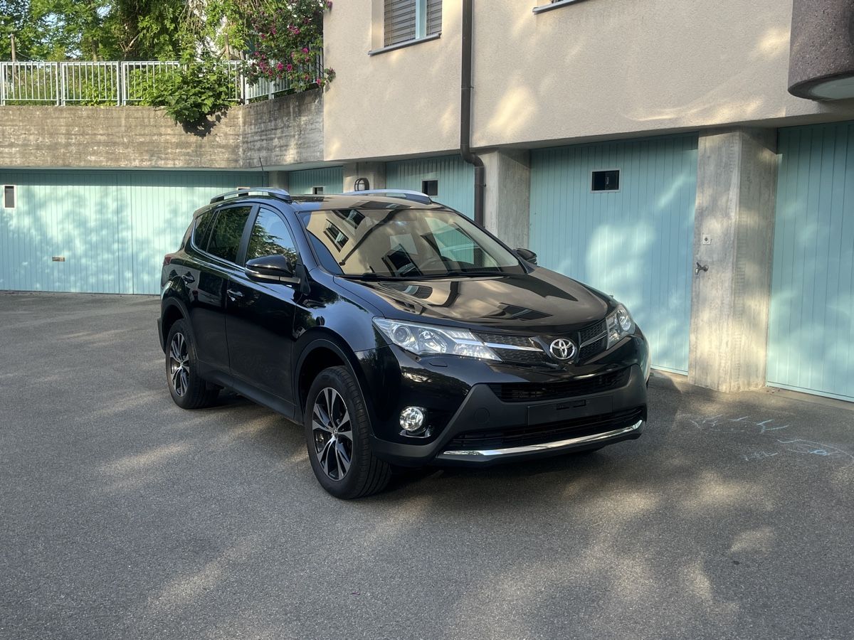 Toyota Automobili: Toyota RAV4 2.0 – Usato da st.gallen venduto da ST.1