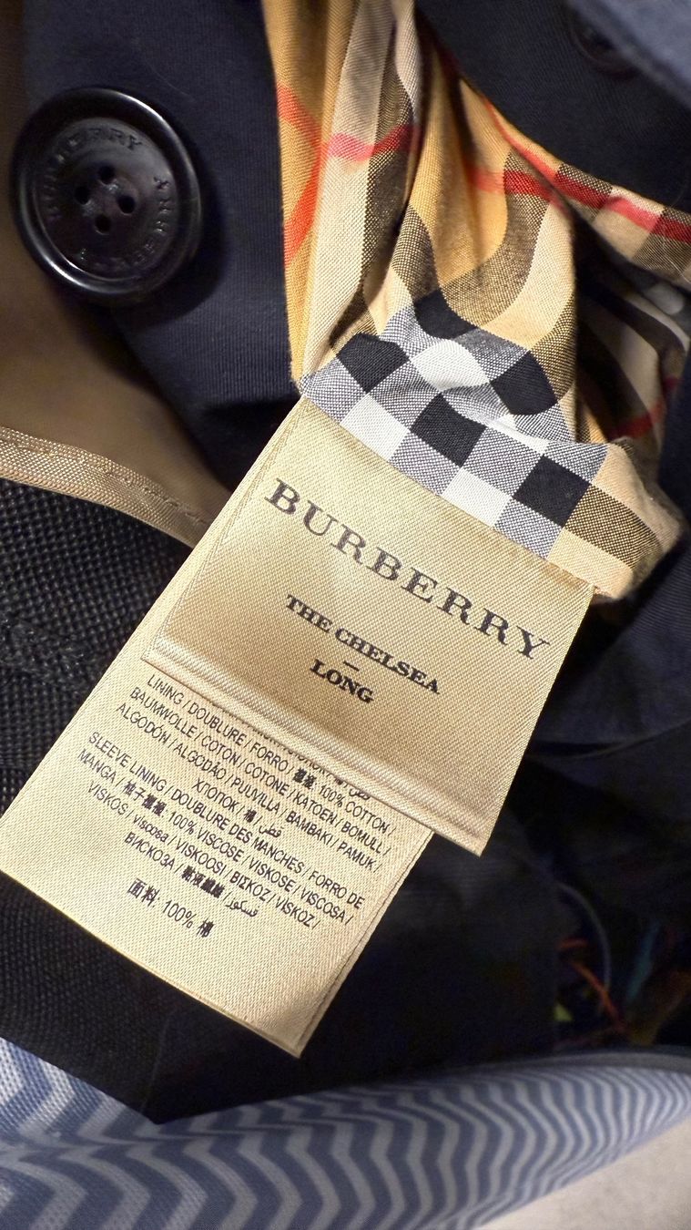Burberry Cappotti: Burberry Trench Coat – Usato da Wetzikon ZH venduto da KikiZu 3