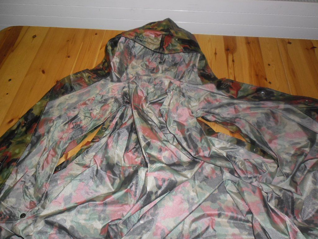 Altro in  Abbigliamento & Accessori: Armee - Pellerine , 1968 – Usato da Büren SO venduto da omsa 2