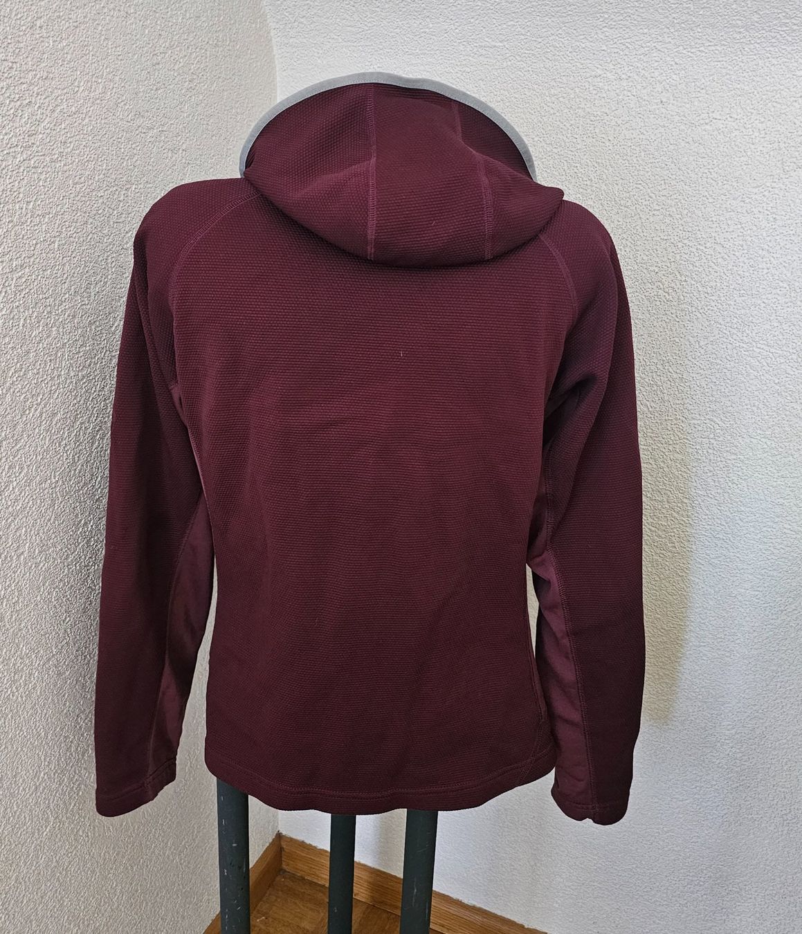 Mammut Pulls & Sweat-shirts: Mammut, Sportpullover, weinrot/bordeaux Gr. M – D'occasion à Füllinsdorf par Sunnebliemli7 3