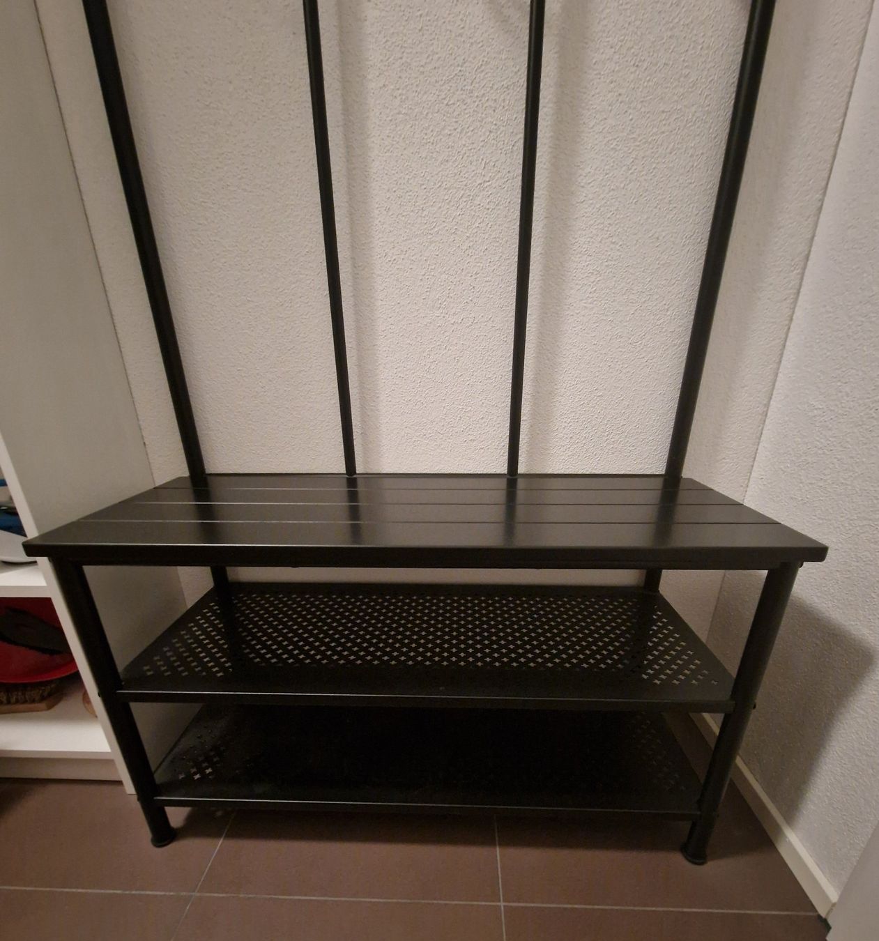 Ikea Guardaroba: Wandgarderobe schwarz – Usato da Kriens venduto da jas_v9fg 1