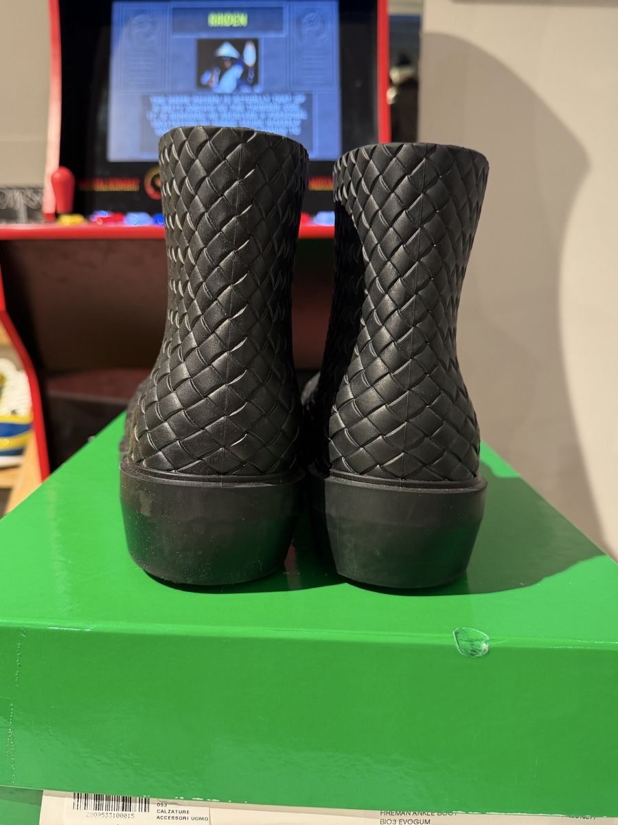 Bottega Veneta Scarpe da uomo: Bottega Veneta Fireman Ankle Boot Rubber Grösse 40 – Nuovo (secondo la descrizione) da Basel venduto da julianlenzin 5