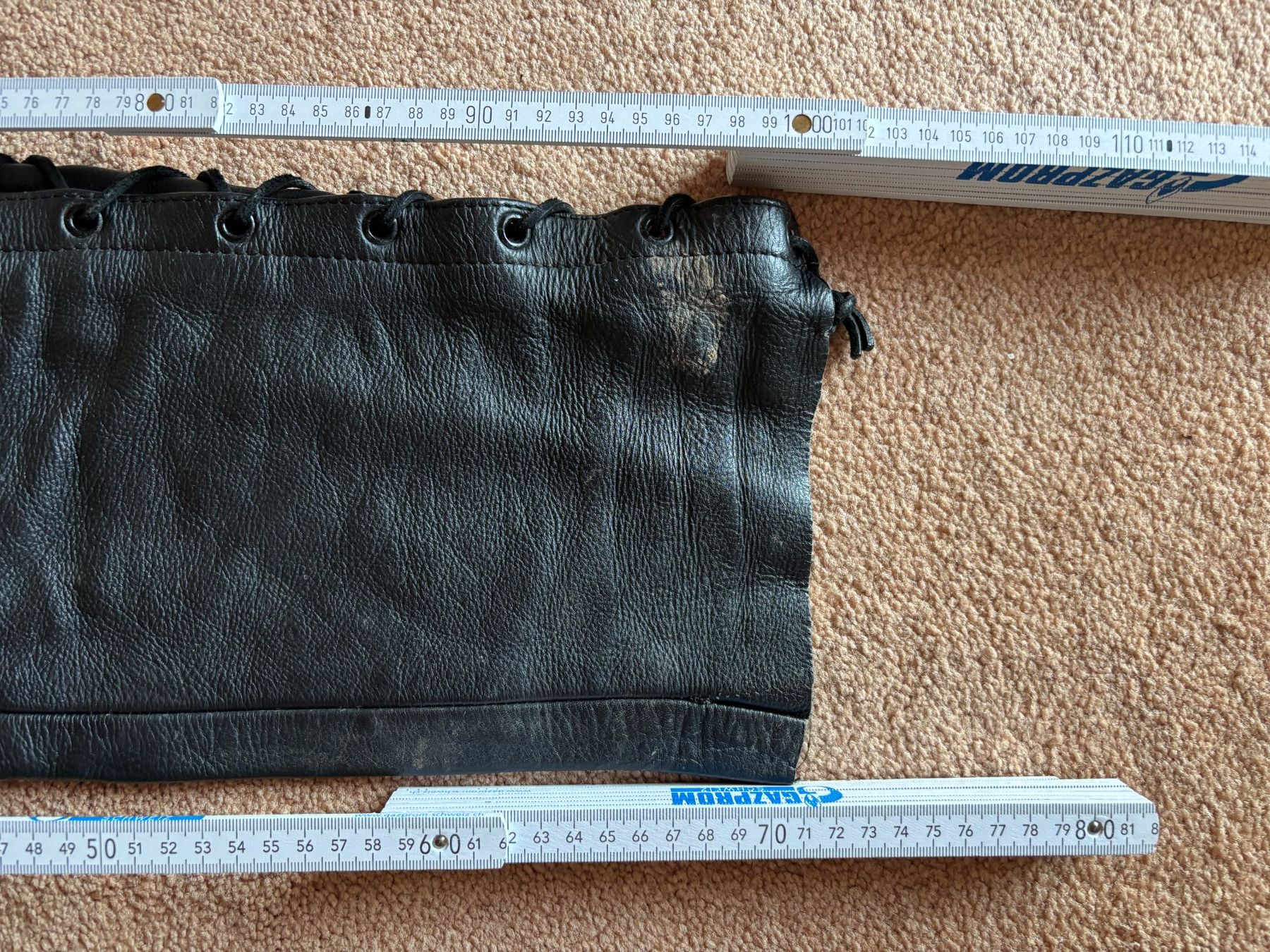 Pantaloni: Leder Schnürjeans Gr.M – Usato da Aadorf venduto da Shecar 3