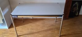 Table USM excellent état