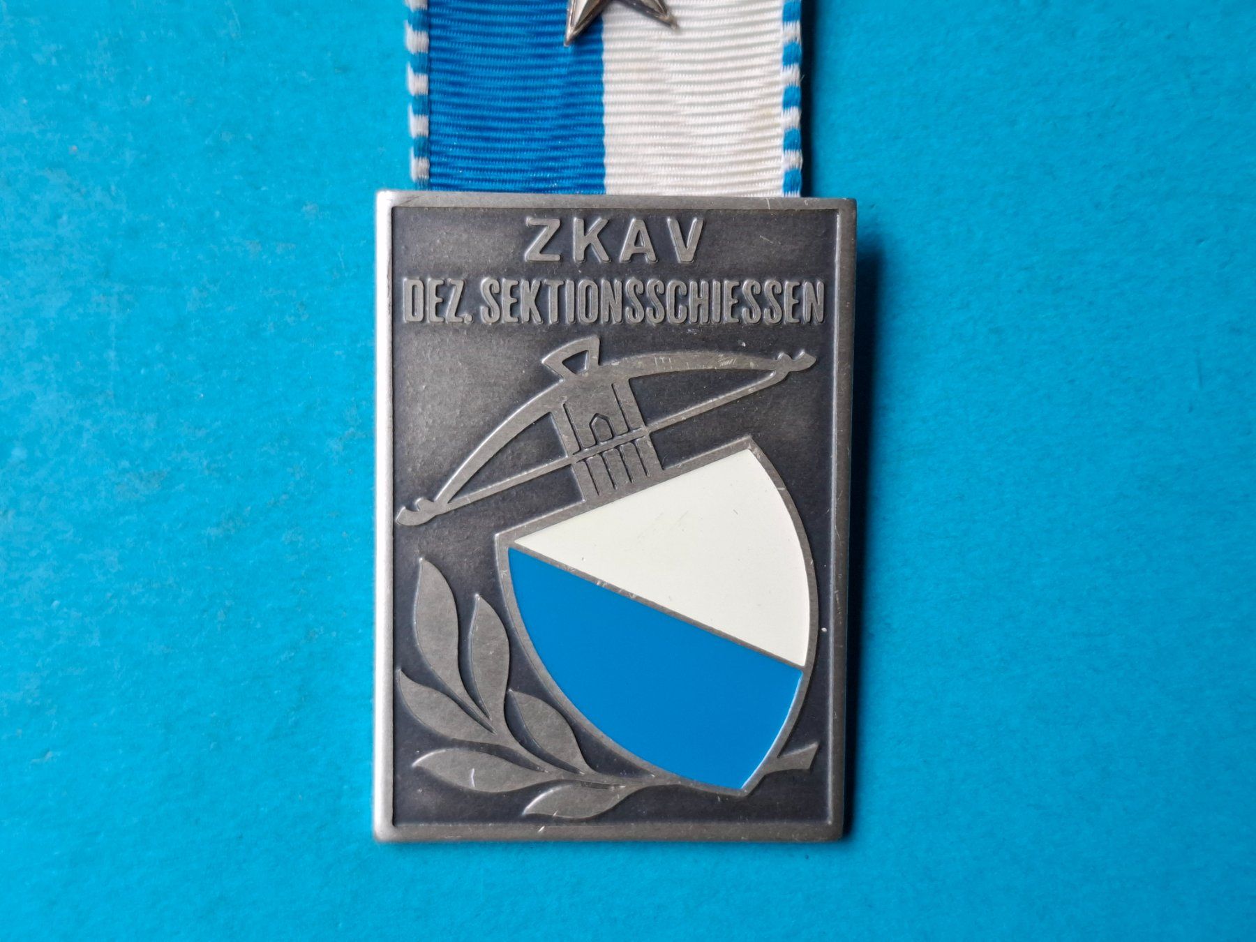 Medaillen: Armbrust ZKAV 1973 (z156) – Gebraucht aus Schwanden GL von Suvorov