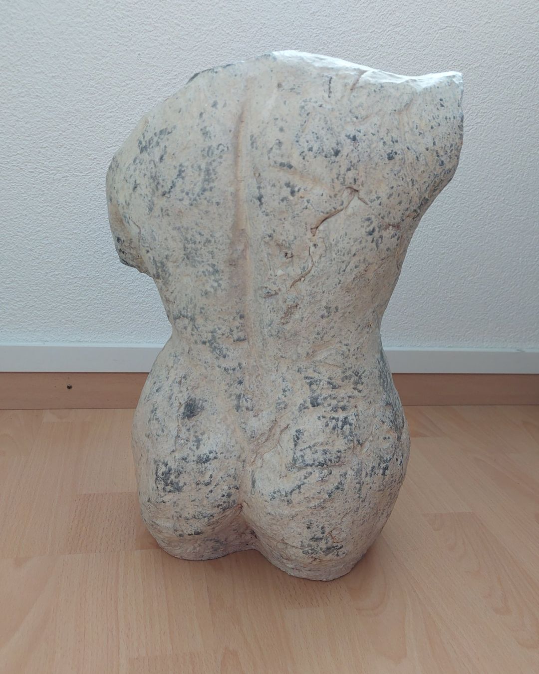 Skulpturen & Statuen: Grosse Skulptur/Torso einer Dame, stehend – Gebraucht aus Subingen von K7passt_immer 1