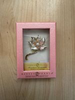 Broche en forme de fleur avec véritable perle - neuve