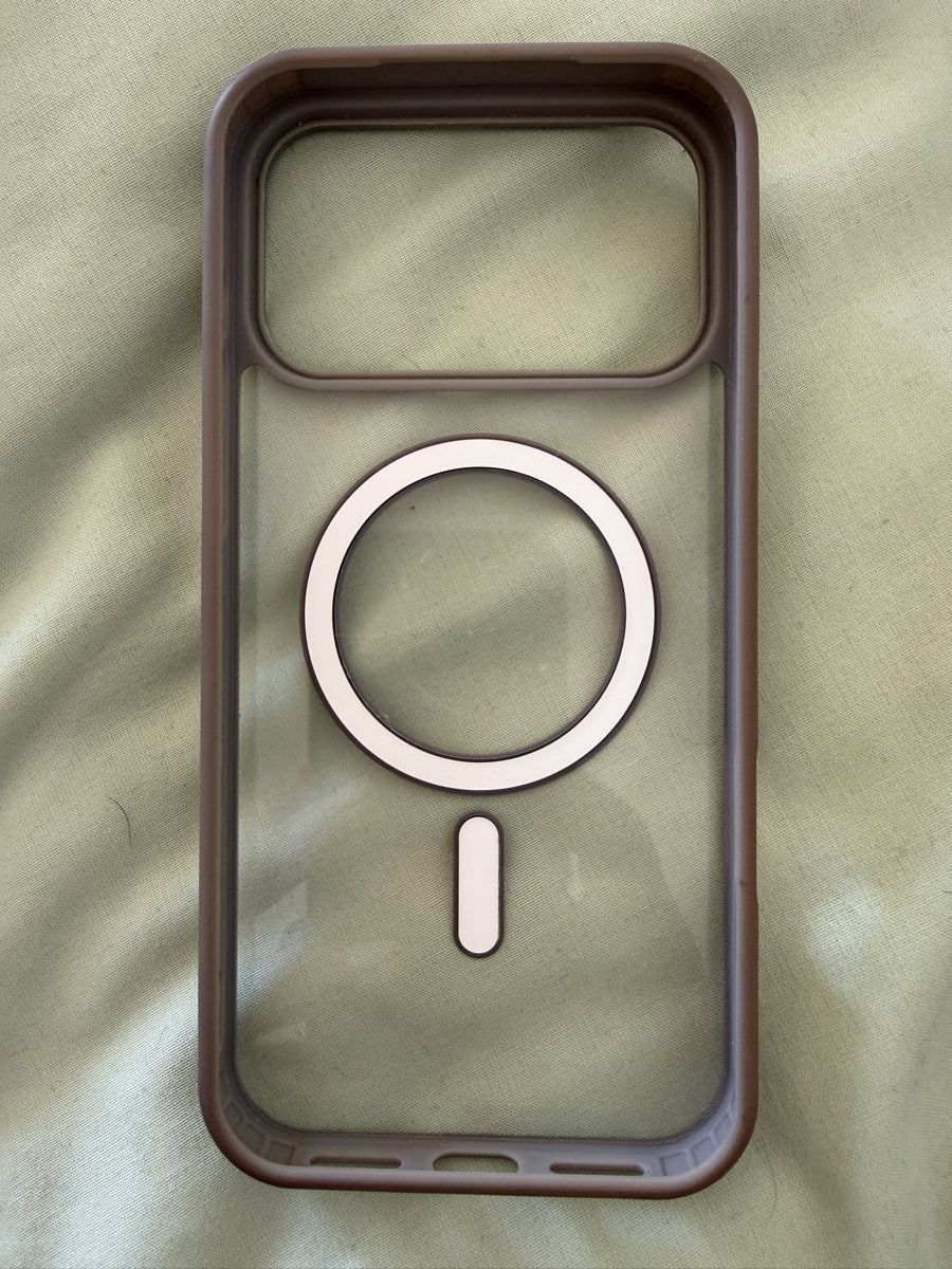 Covers & Schutzfolien: Coque MagSafe pour iPhone 17 Pro - Max – Gebraucht aus Lausanne von Licio7 1